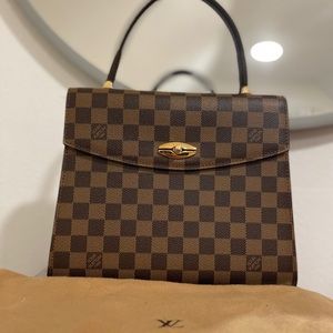 Louis Vuitton Purse